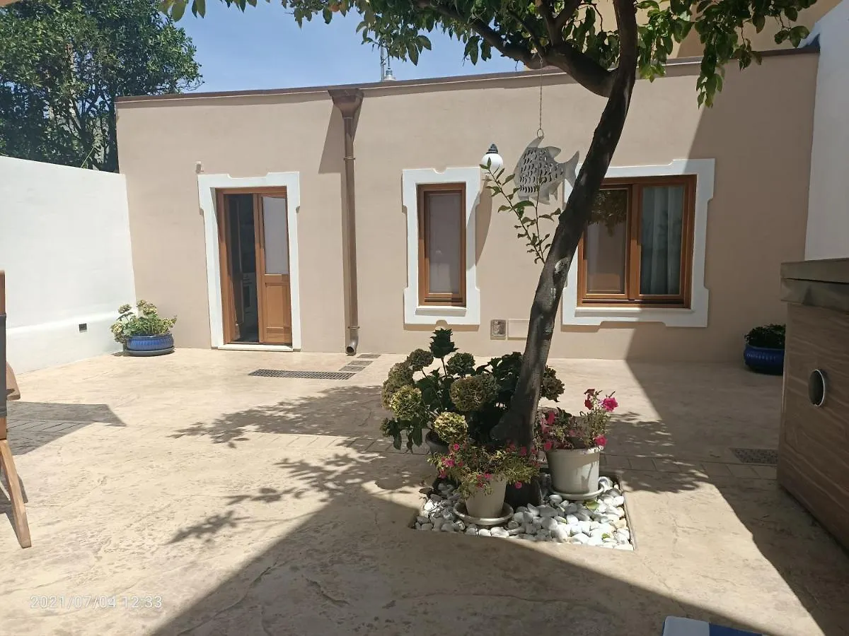Guest house S'Incontru Affittacamere Capoterra Italy